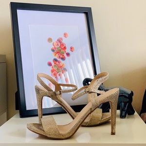 XOXO Colette Glitter Heels Size 9M